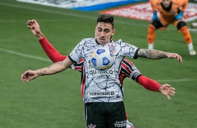 Gustavo Silva durante partida entre Corinthians e São Paulo, na Neo Química Arena