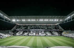 Mosaico na Neo Química Arena para o duelo entre Corinthians e São Paulo