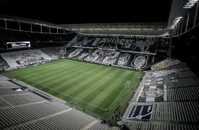 Mosaico na Neo Química Arena para o duelo entre Corinthians e São Paulo