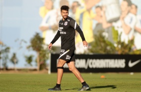 Lo Santos no treino do Corinthians que se prepara para o prximo jogo no Brasileiro