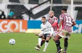 Vitinho durante o empate sem gols com o So Paulo