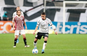 Volante Gabriel durante o clssico entre Corinthians e So Paulo