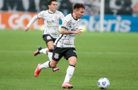 Gustavo Mosquito durante a partida entre Corinthians e Internacional, na Neo Qumica Arena