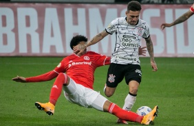 Gustavo Silva na partida entre Corinthians e Internacional, na Neo Química Arena