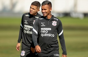 Marquinhos e Adson no ltimo treino antes do jogo entre Corinthians e Chapecoense