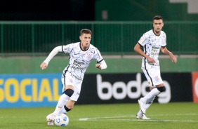 Mateus Vital durante jogo entre Corinthians e Chapecoense, na Arena Cond