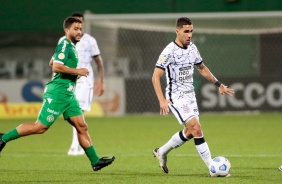 Volante Gabriel durante jogo entre Corinthians e Chapecoense