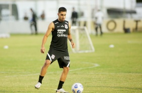 Gabriel durante treino do Corinthians no estdio Vovozo, em Fortaleza