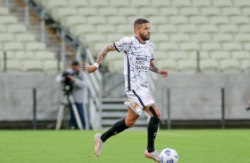 Vitinho durante jogo entre Corinthians e Fortaleza, no Castelo, pelo Campeonato Brasileiro