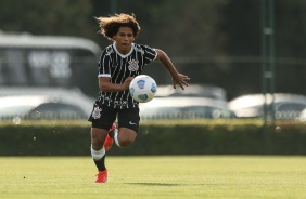 Biro durante jogo entre So Paulo e Corinthians, pelo Campeonato Brasileiro Sub-20