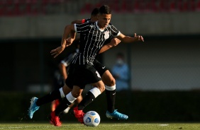 Matheus Arajo durante jogo entre So Paulo e Corinthians, pelo Campeonato Brasileiro Sub-20