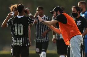 Pugliesi durante jogo entre So Paulo e Corinthians, pelo Campeonato Brasileiro Sub-20