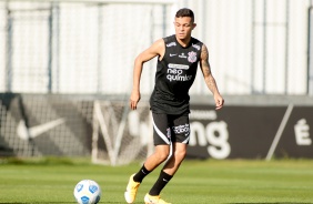 Adson durante penltimo treino do Corinthians antes do jogo contra o Atltico-MG