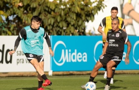 Fagner e Du Queiroz durante treinamento no CT Dr. Joaquim Grava