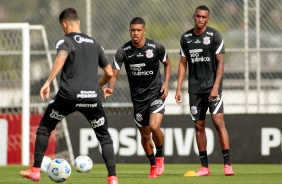 Lo Natel e Matheus Alexandre durante ltimo treino antes do jogo entre Corinthians e Atltico-MG