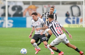 Gustavo Silva durante partida entre Corinthians e Atlético-MG, pelo Brasileiro