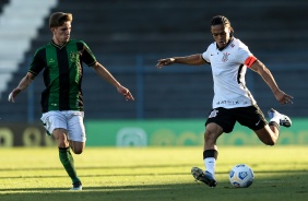 Reginaldo durante o duelo entre Corinthians e América-MG, pelo Brasileirão Sub-20