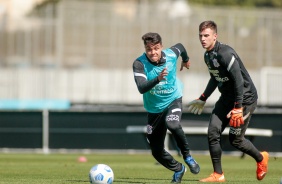 Roni e Piton durante o treino do Corinthians no CT Joaquim Grava