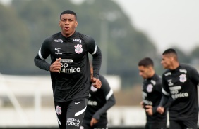 Felipe Augusto durante treino no CT Dr. Joaquim Grava