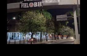 Protestos da torcida se espalharam pelo Brasil e pelo mundo nesta quarta-feira