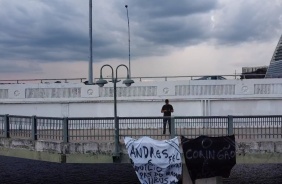 Protestos da torcida se espalharam pelo Brasil e pelo mundo nesta quarta-feira