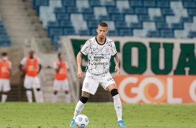 Zagueiro Joo Victor durante partida contra o Cuiab nesta segunda-feira