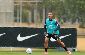 Du Queiroz em treino preparatório para jogo contra o Flamengo, pelo Campeonato Brasileiro