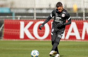 Gabriel durante treino do Corinthians em preparao para duelo contra o Flamengo