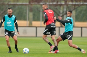 Giuliano, Luan e Vitor em treino preparatório para jogo contra o Flamengo, pelo Campeonato Brasileir