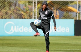 Léo Natel durante treino do Corinthians em preparação para duelo contra o Flamengo