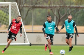 Luan, Juan David e Giuliano em treino preparatório para jogo contra o Flamengo, pelo Brasileiro