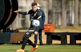 Lucas Piton durante treino do Corinthians em preparao para duelo contra o Flamengo