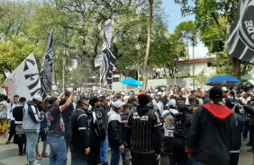 Movimento Salve o Corinthians em protesto no Parque So Jorge