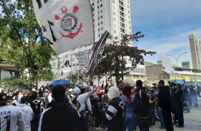 Movimento Salve o Corinthians em protesto no Parque So Jorge