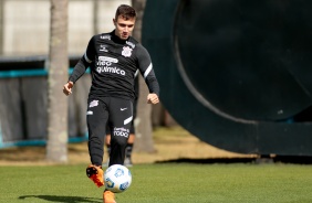 Piton durante treino do Corinthians em preparação para duelo contra o Flamengo