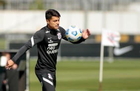 Roni durante treino do Corinthians em preparação para duelo contra o Flamengo