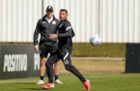 Ruan durante treino do Corinthians em preparação para duelo contra o Flamengo