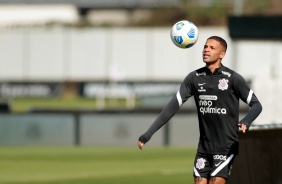 Vitinho durante treino do Corinthians em preparação para jogo contra o Flamengo