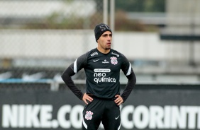 Volante Gabriel em treino preparatório para jogo contra o Flamengo, pelo Campeonato Brasileiro