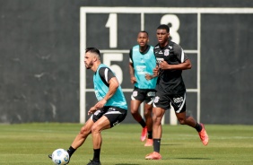 Giuliano e Matheus Alexandre durante treino de reapresentao do Corinthians no CT Joaquim Grava