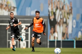 Roni durante treino do Corinthians