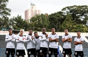 Elenco do Corinthians Sub-20 durante jogo contra o Nacional-SP, pelo Paulista da categoria