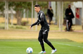 Mantuan segue treinando para retornar ao time do Corinthians