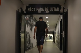 Equipe do basquete do Corinthians faz tour na Neo Qumica Arena