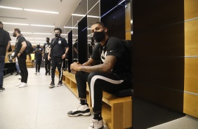 Equipe do basquete do Corinthians faz tour na Neo Qumica Arena