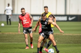 Giuliano durante treino do  Corinthians em preparação para duelo contra o Atlético-GO