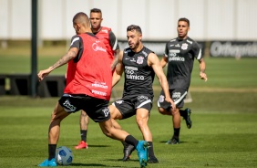 Giuliano durante treino do  Corinthians em preparação para duelo contra o Atlético-GO