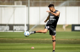 Lo Santos durante treino do  Corinthians em preparao para duelo contra o Atltico-GO
