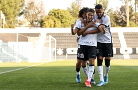 Corinthians goleia Atltico-GO pelo Campeonato Brasileiro Sub-20