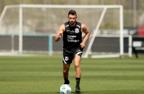 Giuliano finaliza treino para duelo entre Corinthians e Athletico-PR